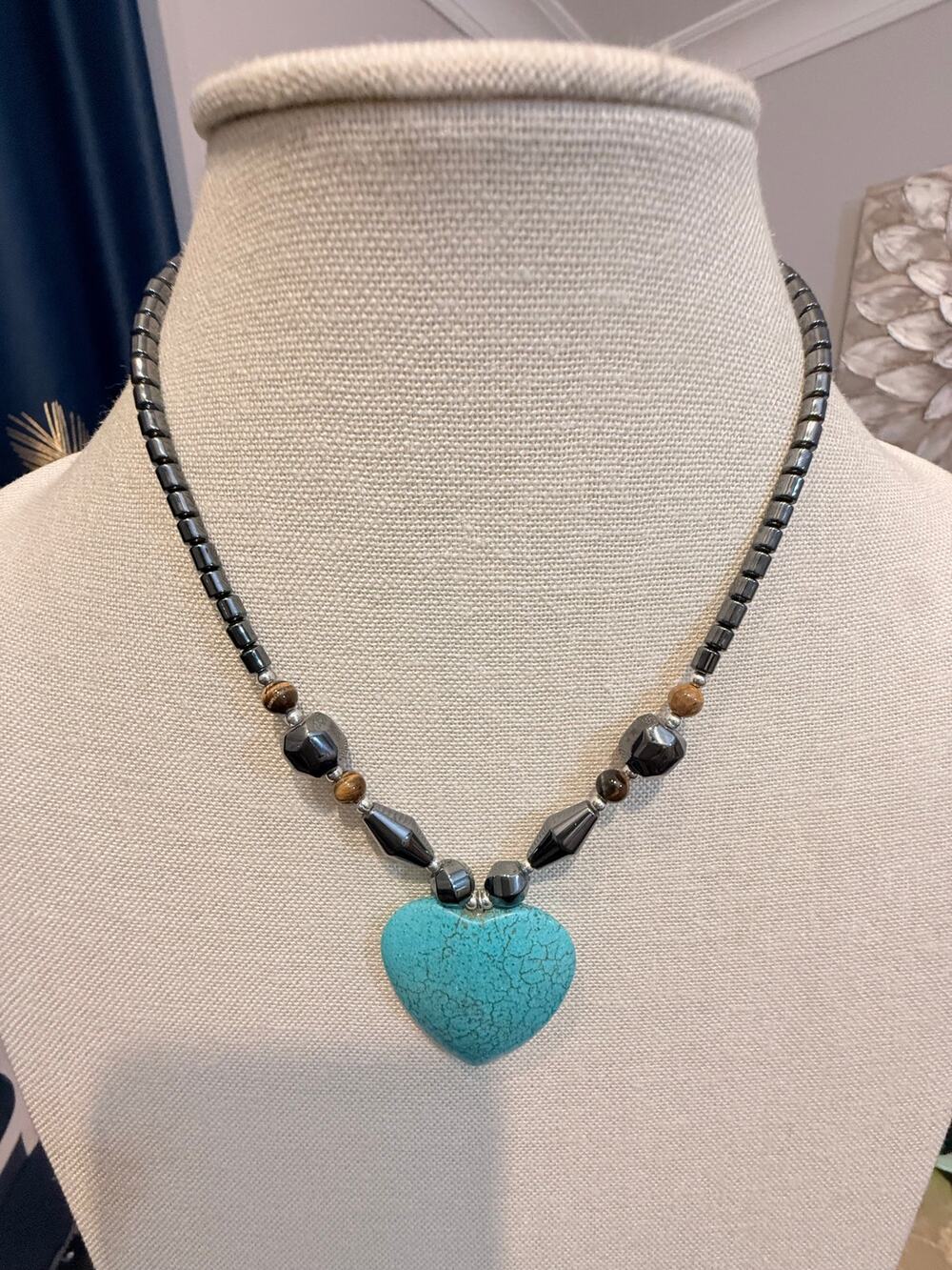 Vintage Turquoise Heart Pendant Beaded Necklace 18” Hematite Tone